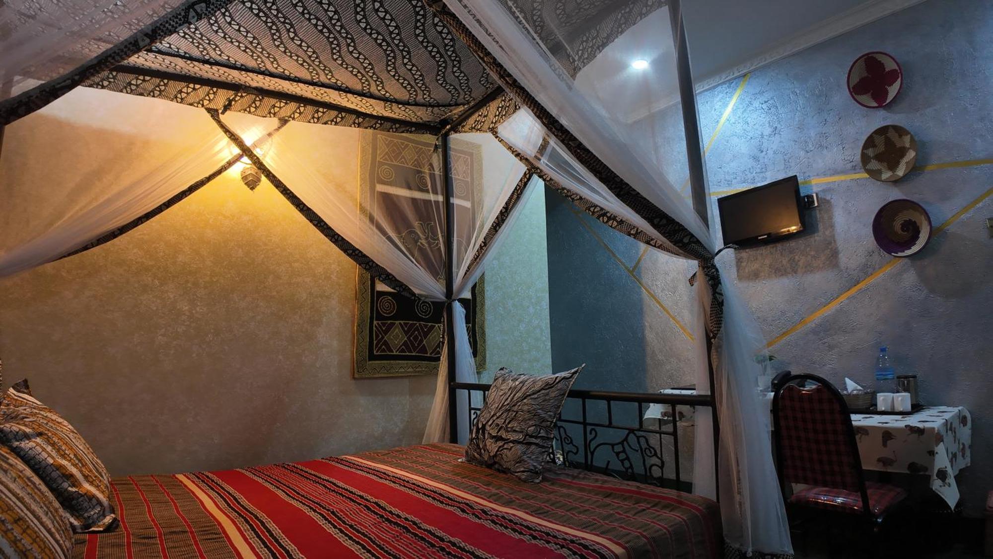 Korona House Hotel アルーシャ エクステリア 写真